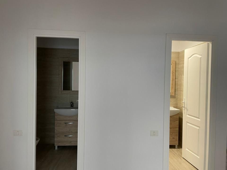 Spatiu comercial Ultracentral Pitesti - Poză 6