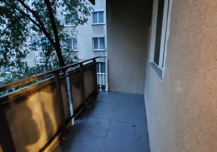 De vanzare apartament 2 camere Crangasi - Poză 2