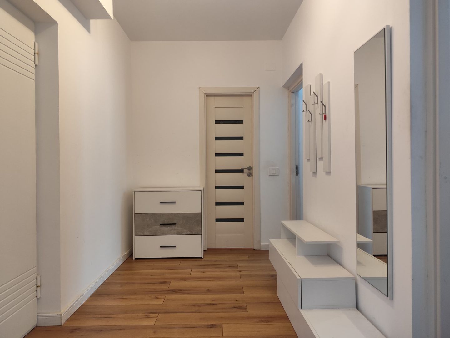 Apartament 3 camere de vanzare, Prima Onestilor, Oradea - Poză 12