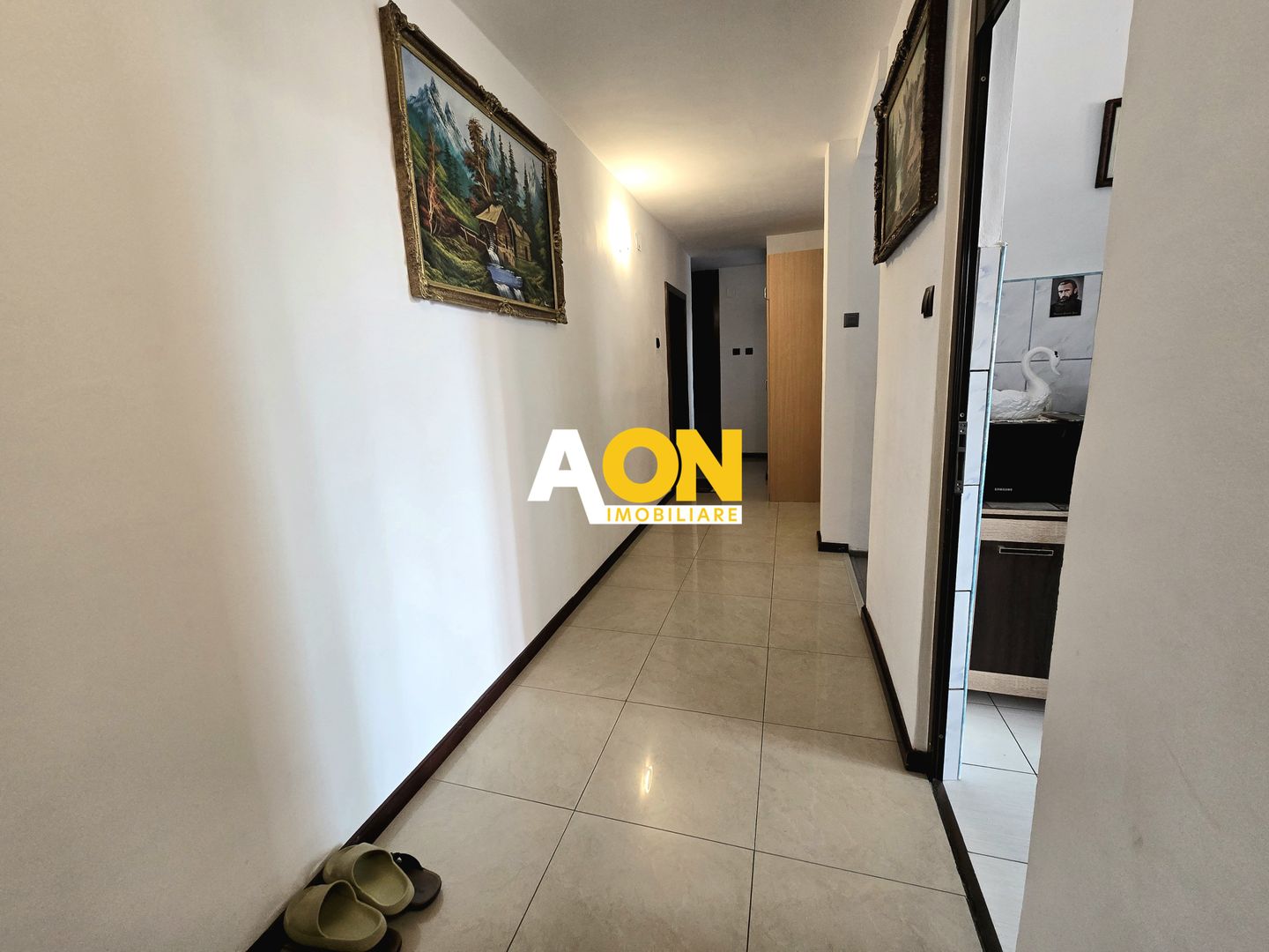 Apartament 4 Camere Etaj 1 Zona Ampoi 3, Decomandat - Poză 3