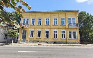 VÂNZARE/SCHIMB CU TEREN  - Clădire interbelică, centru oraș Siret - Poză 1