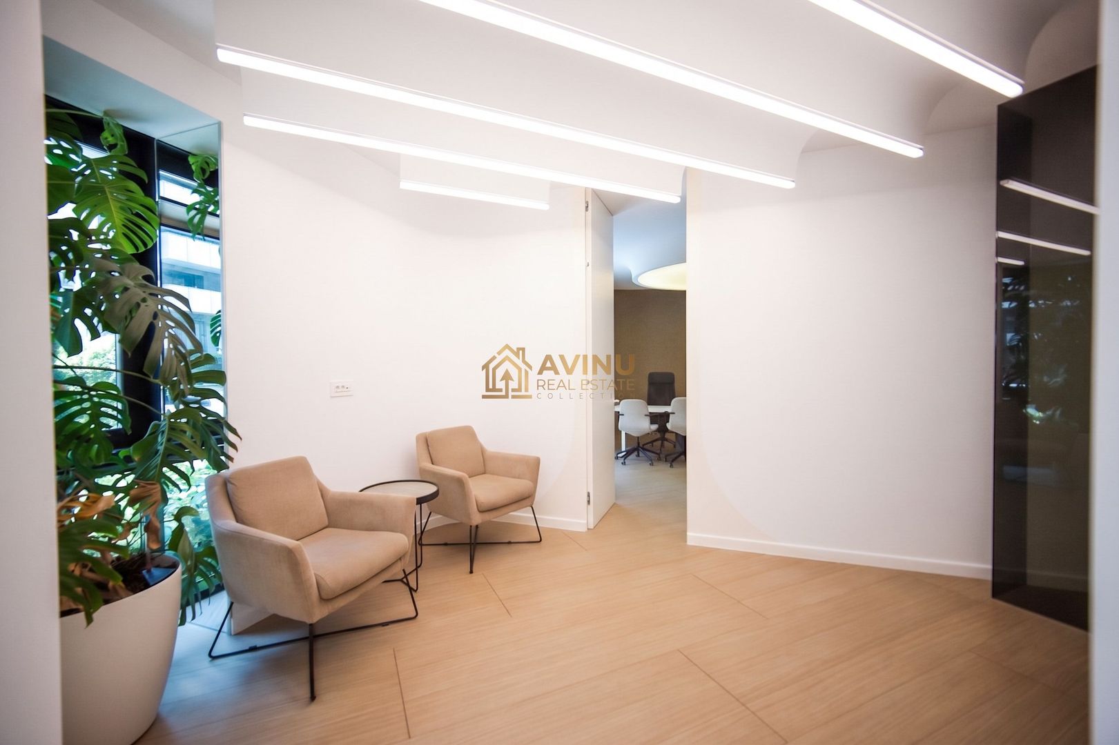 Spațiu Comercial Versatil 356mp în Cortina North | 0% Comision - Poză 2