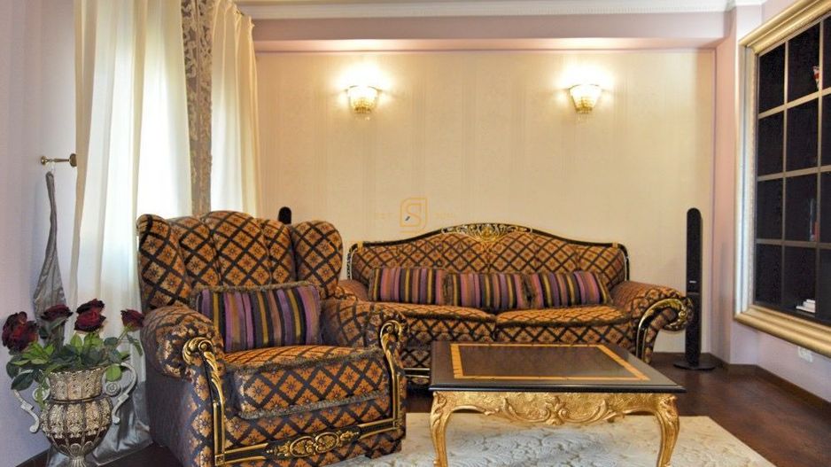 3 Camere,  Natiunile Unite - Palatul Parlamentului, Mobilat lux - Poză 1