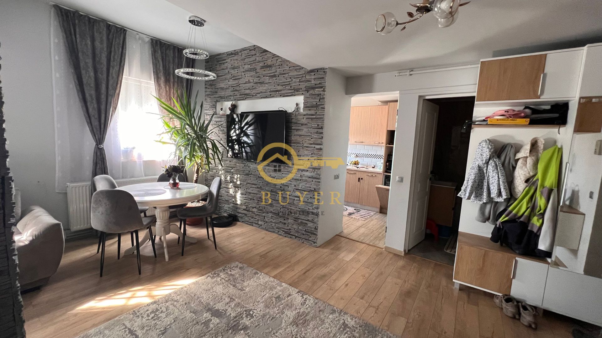 Apartament 3 Camere Aleea Sevis - Poză 1