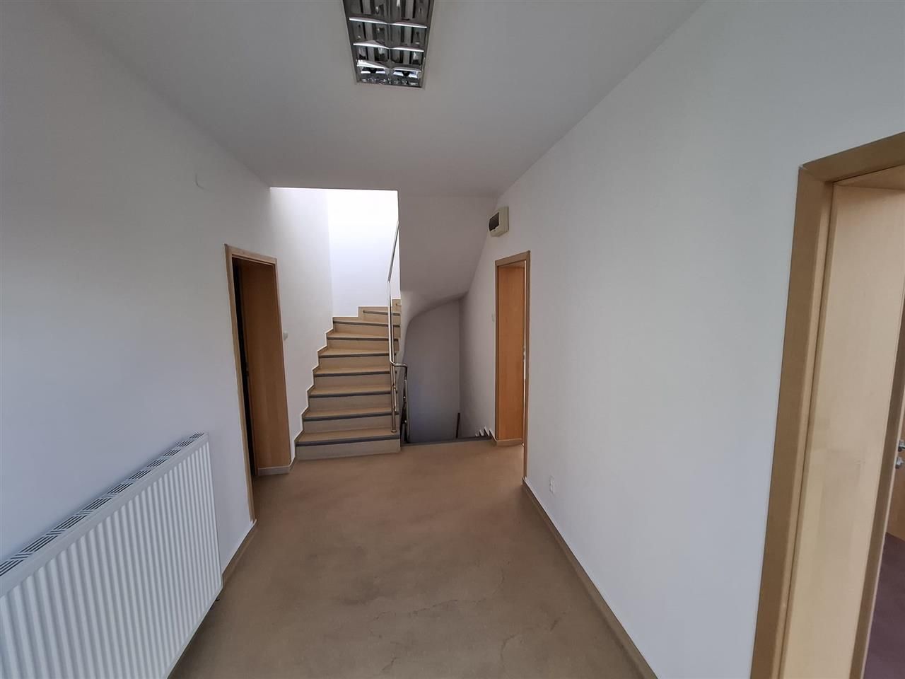 Casa D+P+2 E Elisabetin-Balcescu 7 locuri de parcare birouriclinicaetc - Poză 3