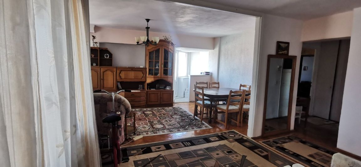 🏡 VÂNZARE APARTAMENT 3 CAMERE – ZONA CENTRALĂ, ALBA IULIA - Poză 2