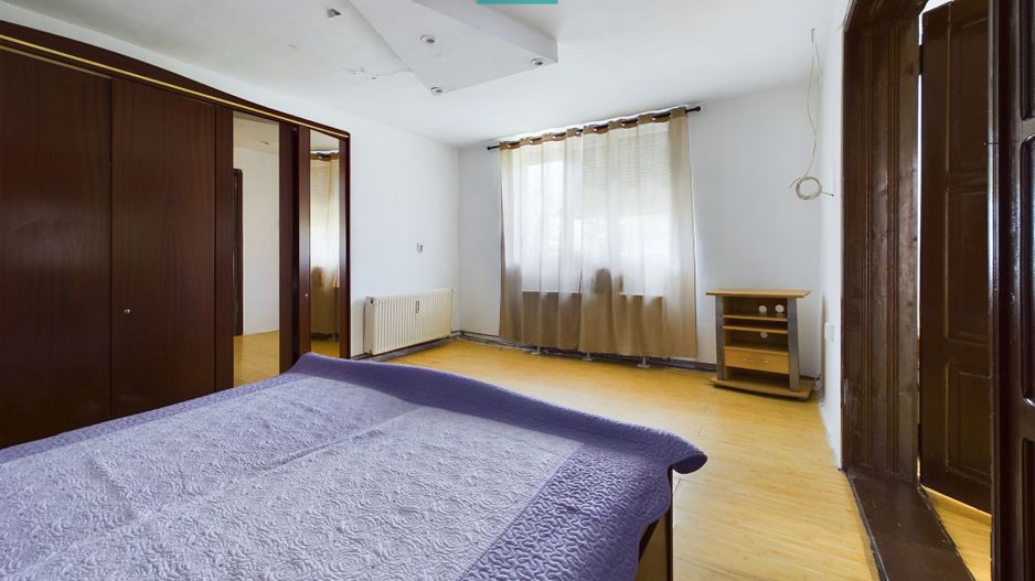 Casă deosebită în Galșa - Șiria - Poză 21
