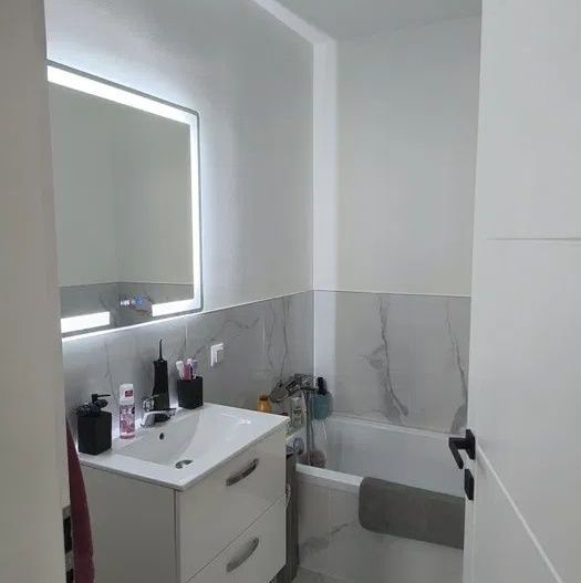Apartament 3 camere, 2 bai, balcon, Teilor - Poză 7