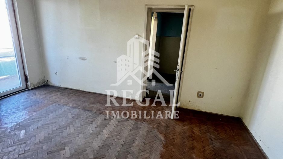 Apartament cu 2 camere și balcon mare, Micro 3 – pregătit ptr renovare - Poză 2