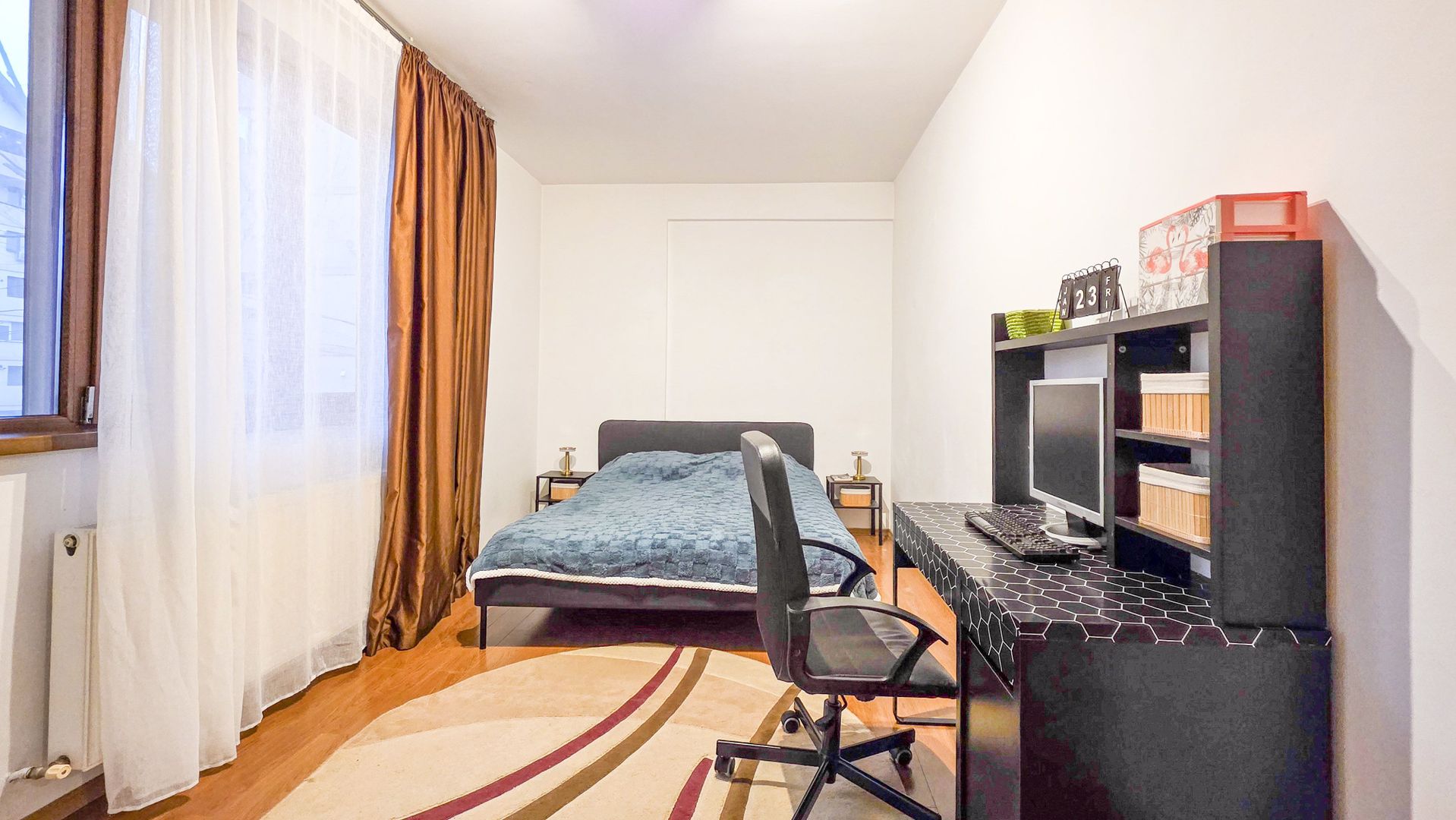 Apartament spațios de 3 camere, 83 mp utili, Prelungirea Ghencea - Poză 8