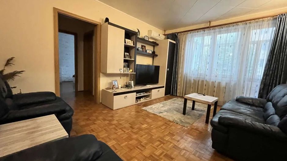 Comision 0%. Apartament 3 camere, complet mobilat si utilat, Tractorul - Poză 1