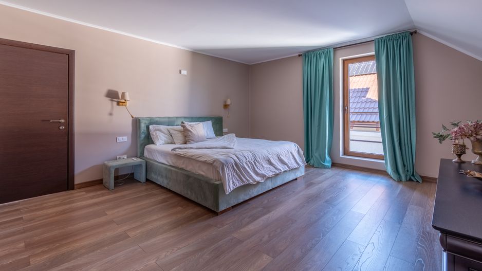 Proprietate exclusivista de vanzare: 2 case | 9 camere | 2000 mp teren - Poză 13