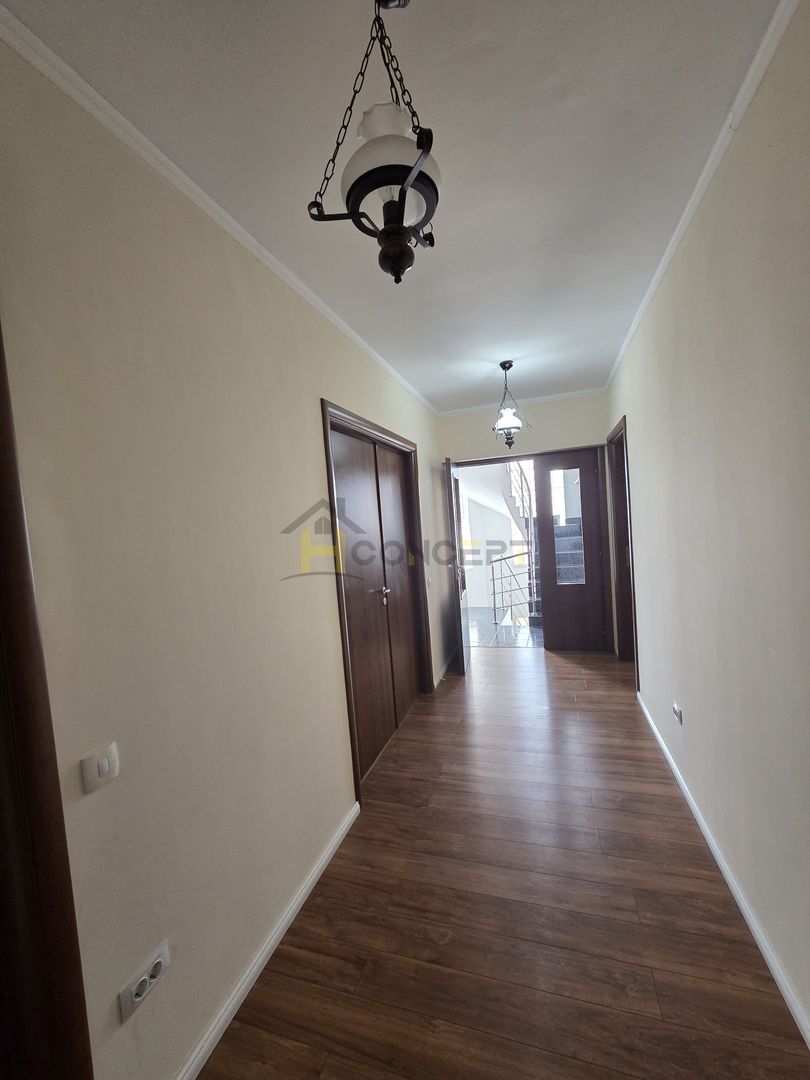 Vila individuala spatioasa ideala Afacere After School - Poză 14