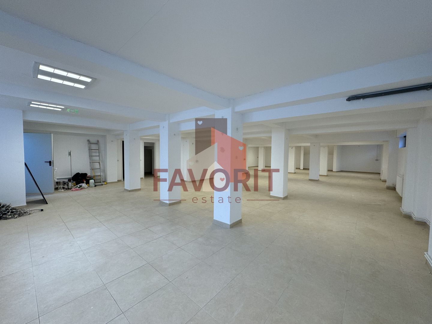 Spatiu de inchiriat aproape de Piata 700 si zona centrala - Poză 5