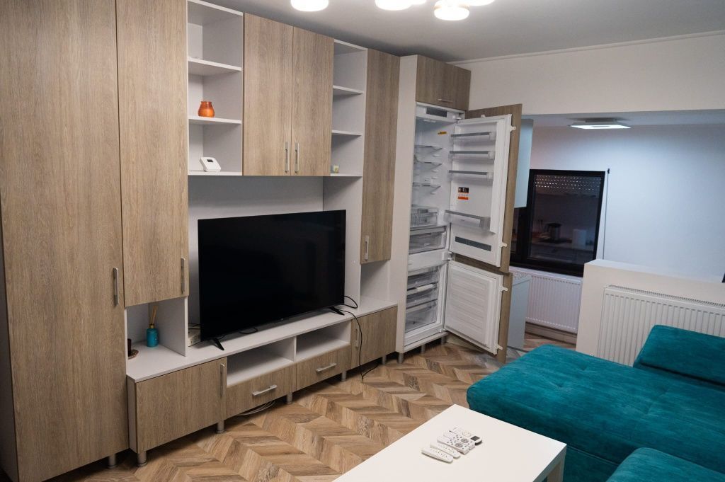 Apartament , complet renovat 2024, parter,Eforie Nord - Poză 1