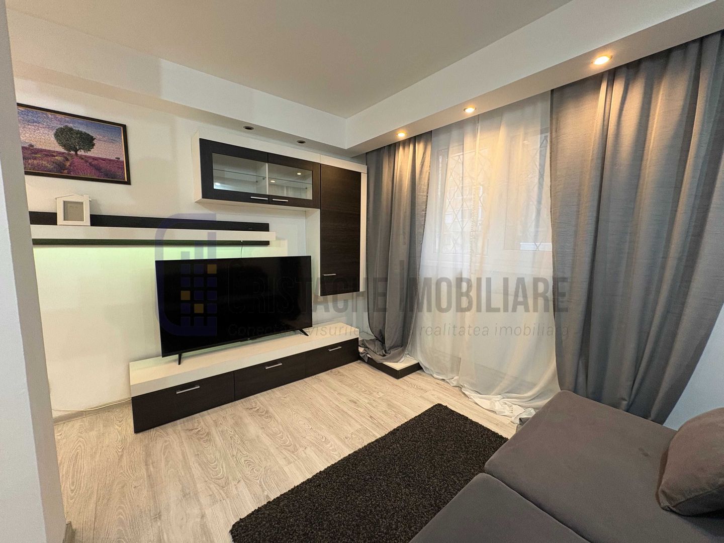 Închiriez Apartament 3 camere - Militari / Lujerului — fotografia 1