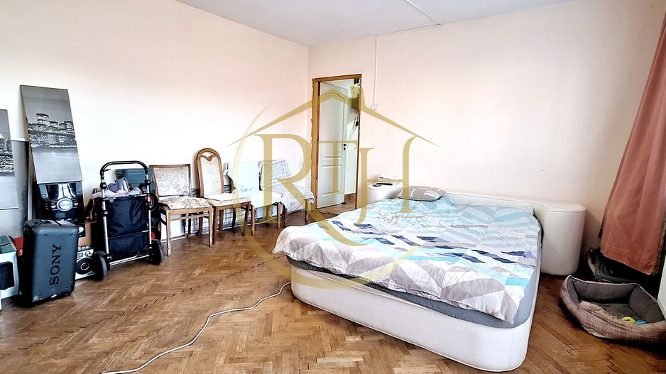 Oferim spre vanzare, Apartament cu 3 camere, Girocului, Sp. Judetean - Poză 1