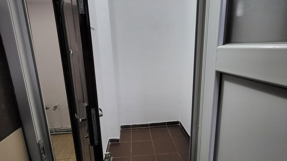 De inchiriat spatiu comercial P+M, Prelungirea Ferentari - Poză 2