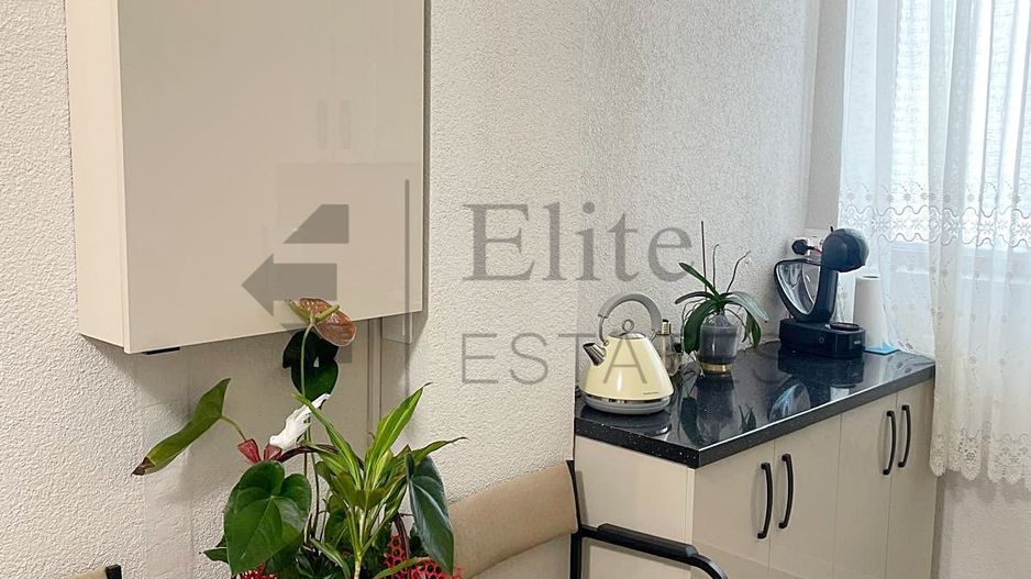 Casa cu 4 camere central in Oradea - Poză 3