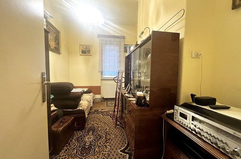 Apartament patrimoniu, 130 mp, cu garaj, et 1, in Piața Victoriei- Primărie - Poză 11