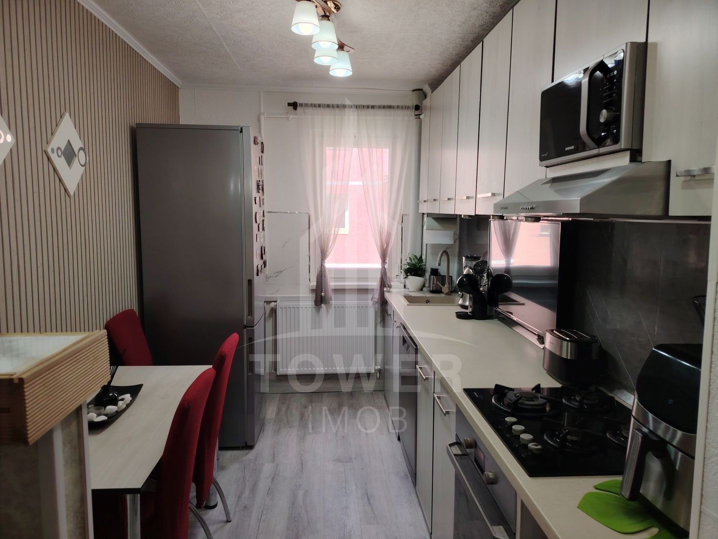 Apartament 3 camere decomandat, etaj intermediar - Poză 3