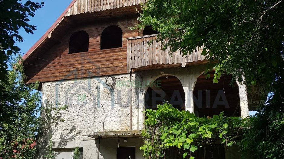 Casă cu 5 camere, mansardă și garaj în cartierul Bucium, Iași - Poză 13