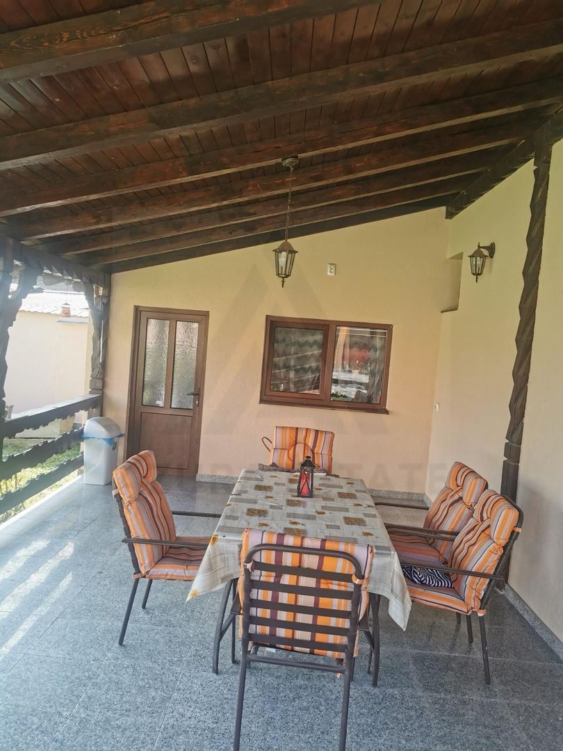 Casa individuala cu garaj 60 mp si teren+gradina 2650 mp in Porumbacu - Poză 7
