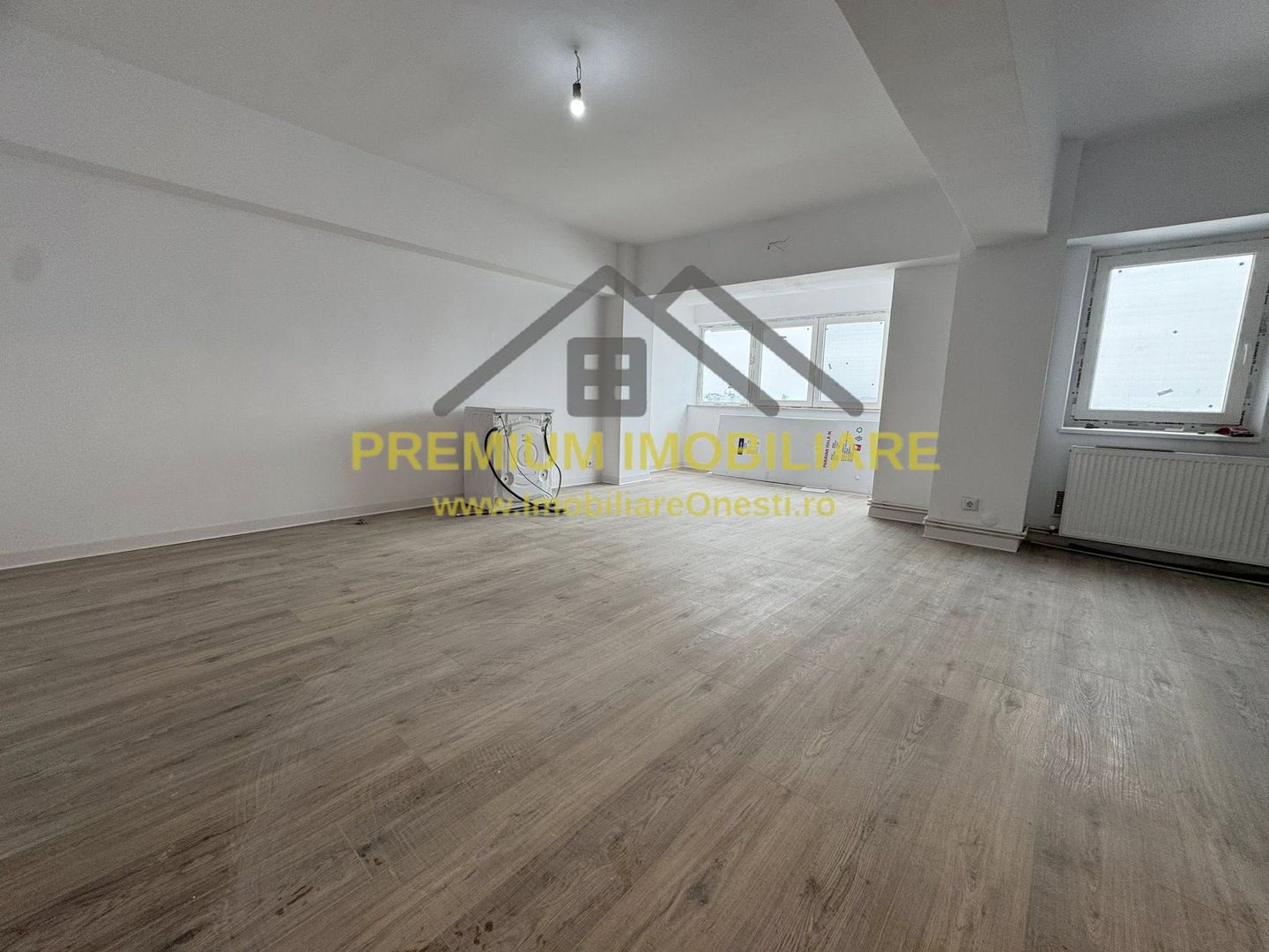 Garsoniera de vanzare - Zona de jos - Poză 1