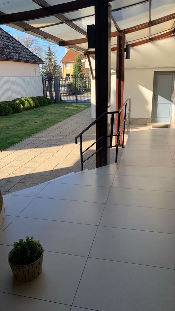 Casă  cu piscină- Unirii- Calea Voinicenilor - Poză 8