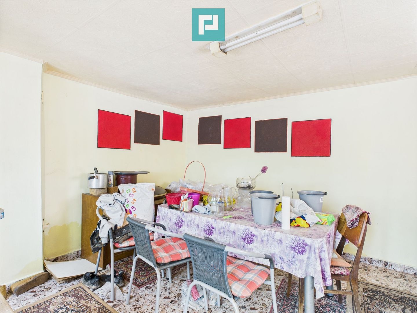 Casă cu 3 camere pentru investiții în Grădiște - Poză 15