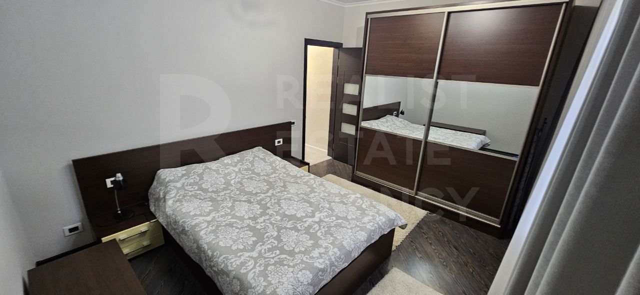 Chirie apartament, 3 camere, str. București, Centru - Poză 3
