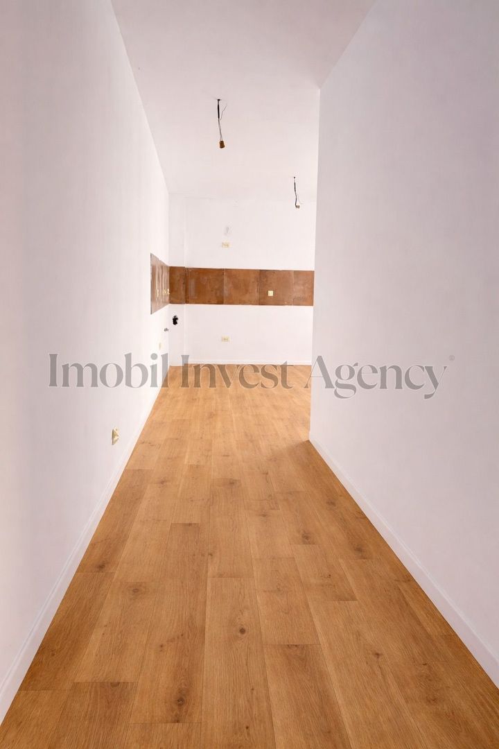 Apartament 3 camere de vanzare in bloc cu vedere la lac/dezvoltator. - Poză 3