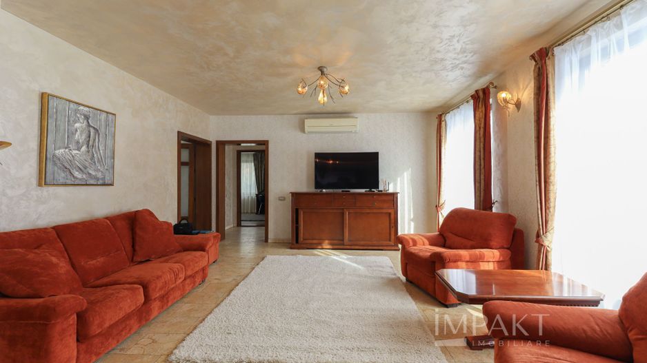 Casa deosebita cu teren de 900mp in cartierul Faget - Poză 5