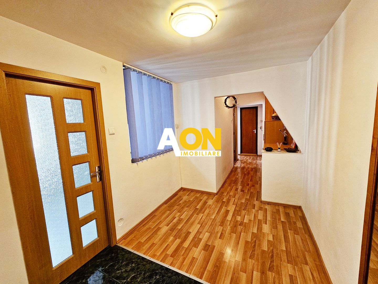 Apartament 3 camere, decomandat, Cetate, zona Kaufland - Poză 3