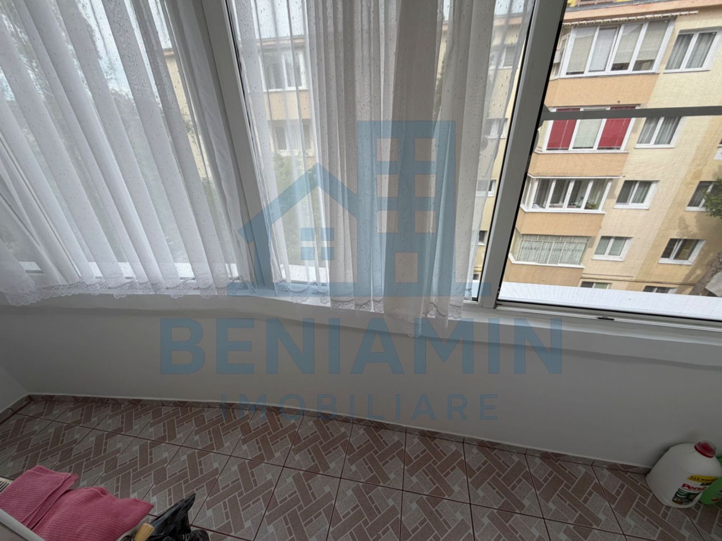 Apartament-3-Camere-Decomandat-56mp-Utili-Balcon-Etaj 3-Astra - Poză 7