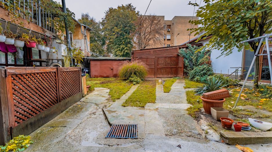 Apartament cu 3 camere central - Poză 10