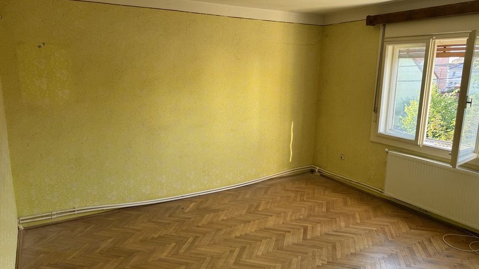 BRASADAS vinde casa cu 3 camere, si curte în zona UNIRII. - Poză 5