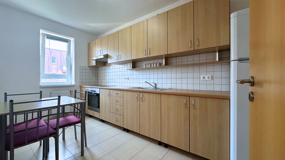 Apartament 2 camere mobilat și utilat cu vedere superbă spre Tâmpa - Poză 12