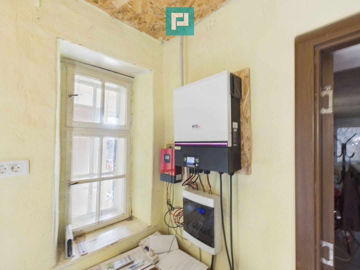 Casă  Sântana cu 3 camere și panouri fotovoltaice - Poză 8