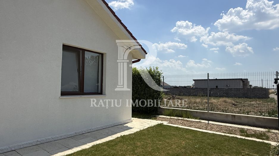 Casă modernă de vânzare | Parter | Mobilată și utilată | Sântandrei - Poză 21