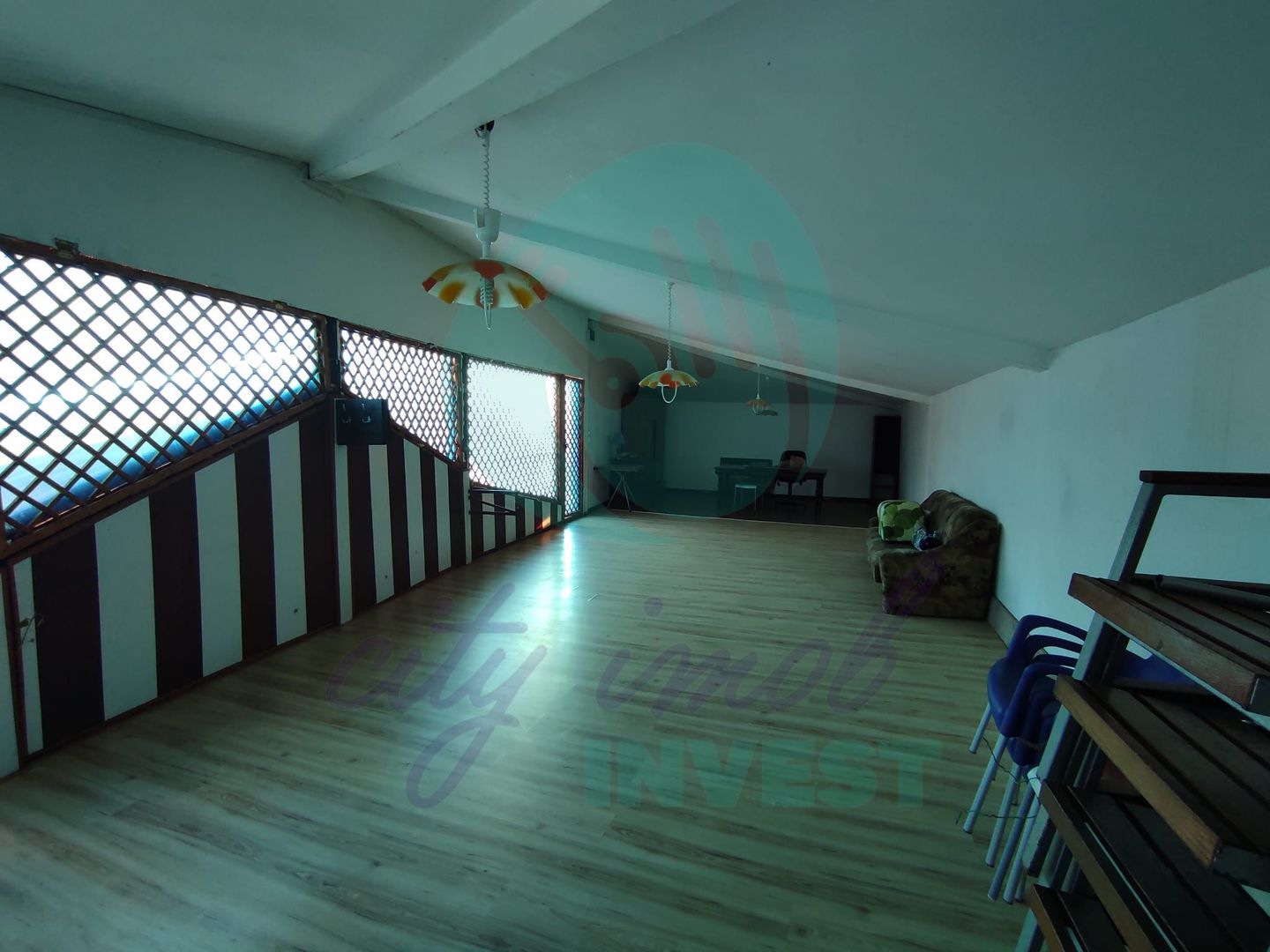 Casa cu teren de 792 mp - Poză 8