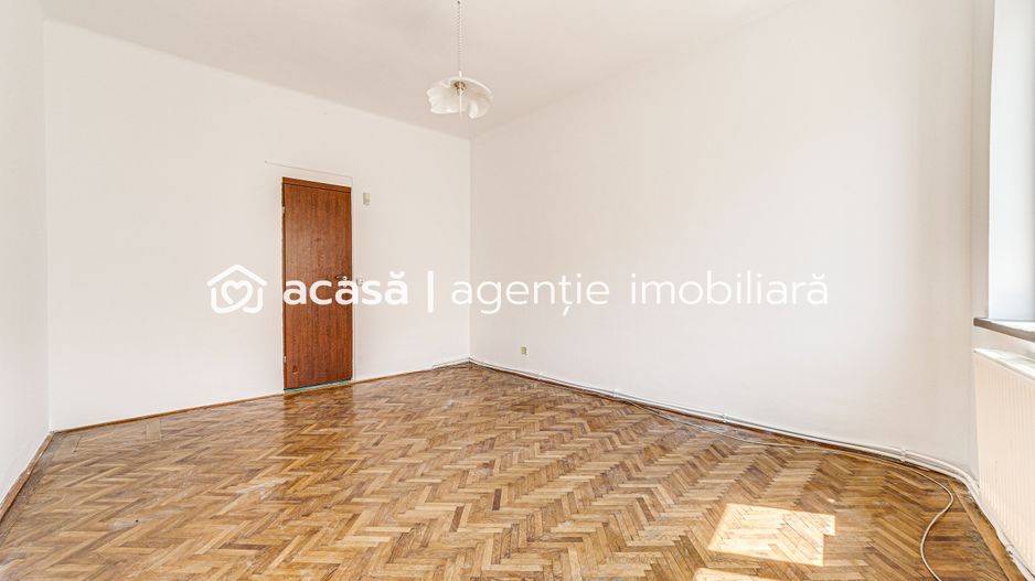 Preț redus! Apartament la casă, în centru - Poză 4