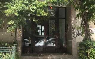De Inchiriat Garsoniera pentru birouri 44 mp, renovata, etaj 1 - Poză 2