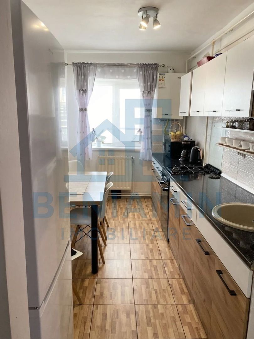 Apartament 3 camere Decomandate-Florilor-Etaj 3-Suprafata 74mp-Liber - Poză 5
