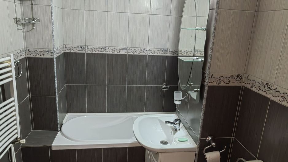 Apartament 2 camere etajul 2  1 decembrie 1918 - Poză 6