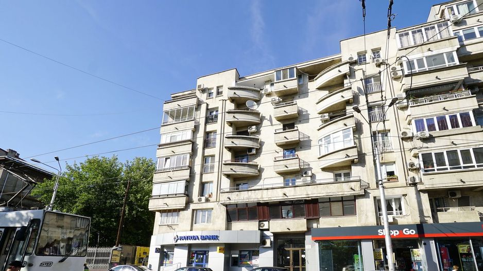 Spatiul comercial 100 mpu str.Sf Vineri colt cu B-dul Corneliu Coposu - Poză 4
