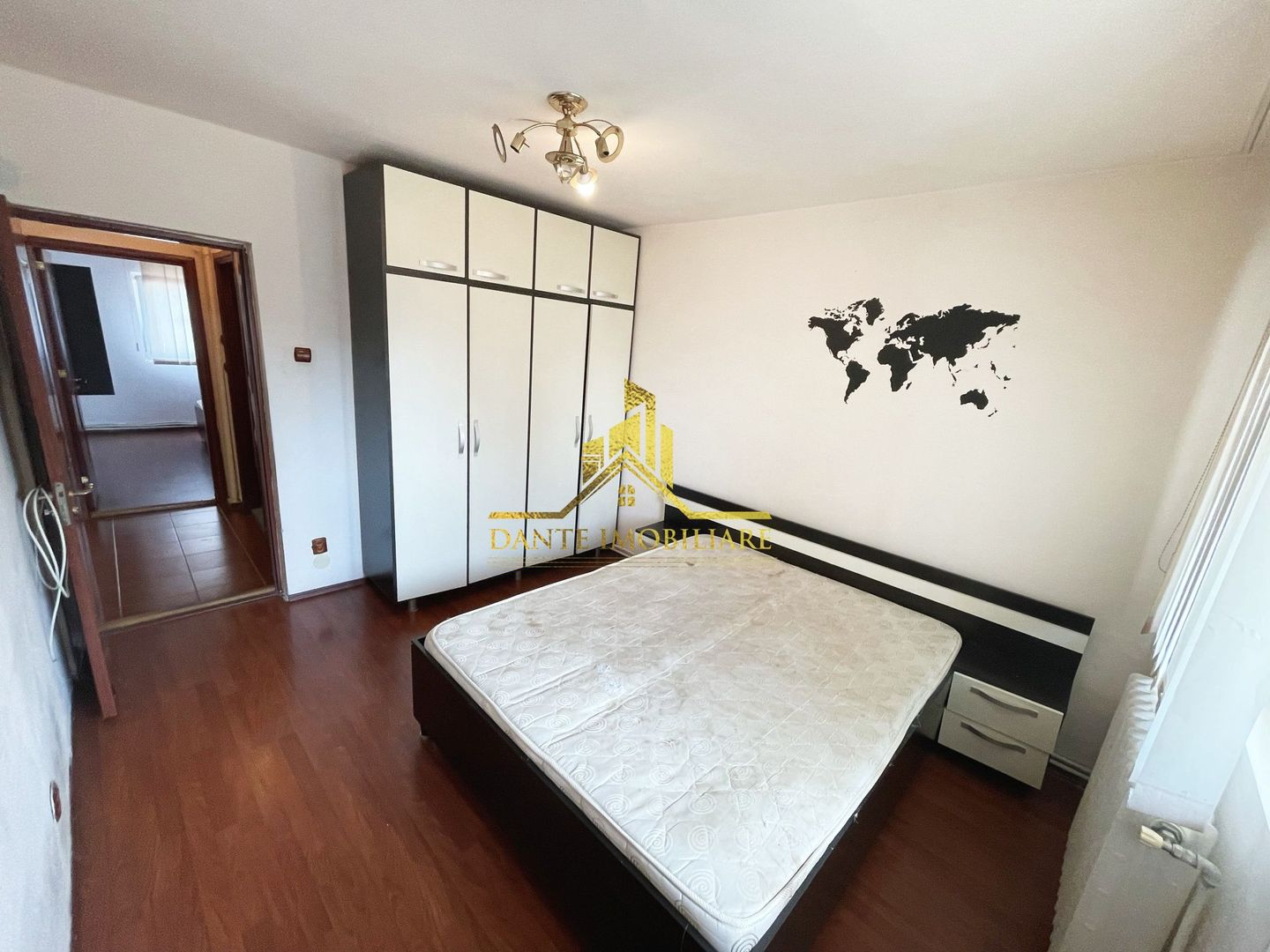 3 camere, decomandat, LA CHEIE, balcon, Semicentral, Piata Marasti - Poză 2