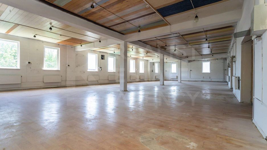 Vânzare, depozit, 700 mp, strada Uzinelor, Ciocana - Poză 2