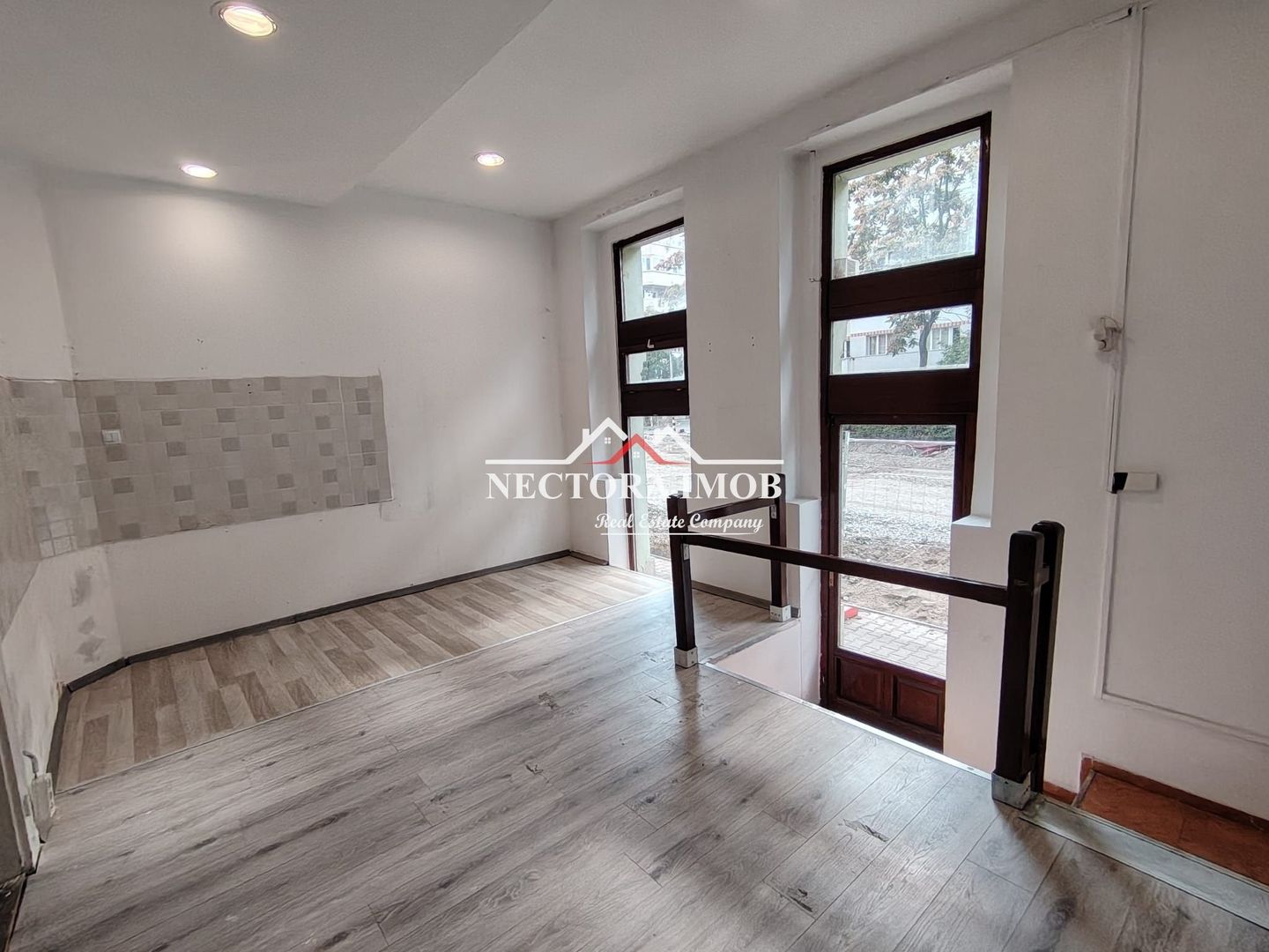 NECTORA IMOB Exclusivitate-Spatiu comercial Ultracentral,40 mp,Vitrina - Poză 1