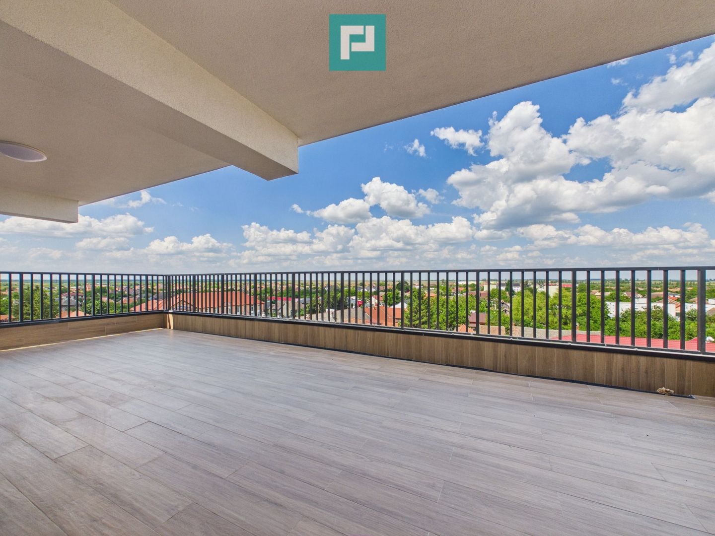 Penthouse Exclusiv Chișineu-Criș 176 MP - Poză 1